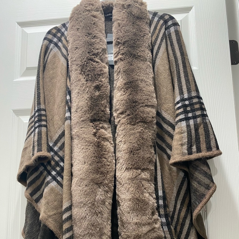 Poncho/shawl